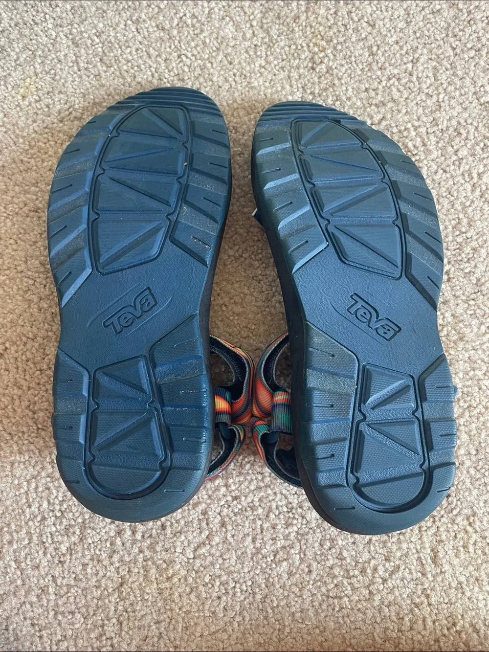 Teva Big Kids Sz 6 Hurricane XLT 2 Groovy Walking Sandals in Galactic Explore